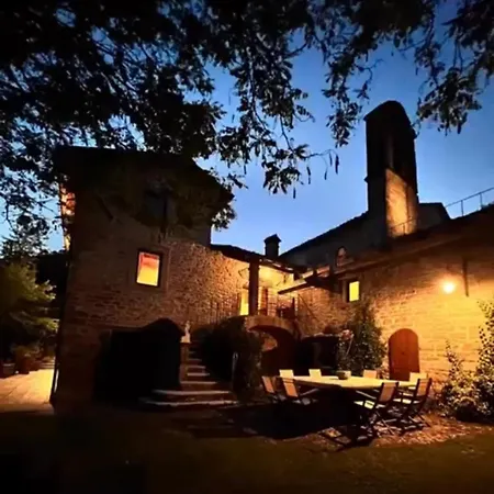 Borgo Spescia -la Giustiniano- Piscina Parco Relax بيت ضيافة