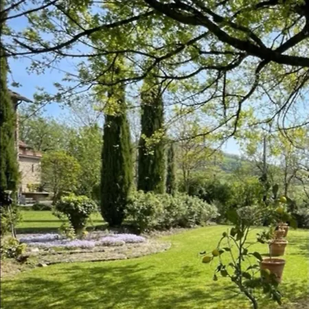 Borgo Spescia -la Giustiniano- Piscina Parco Relax بيت ضيافة 3*